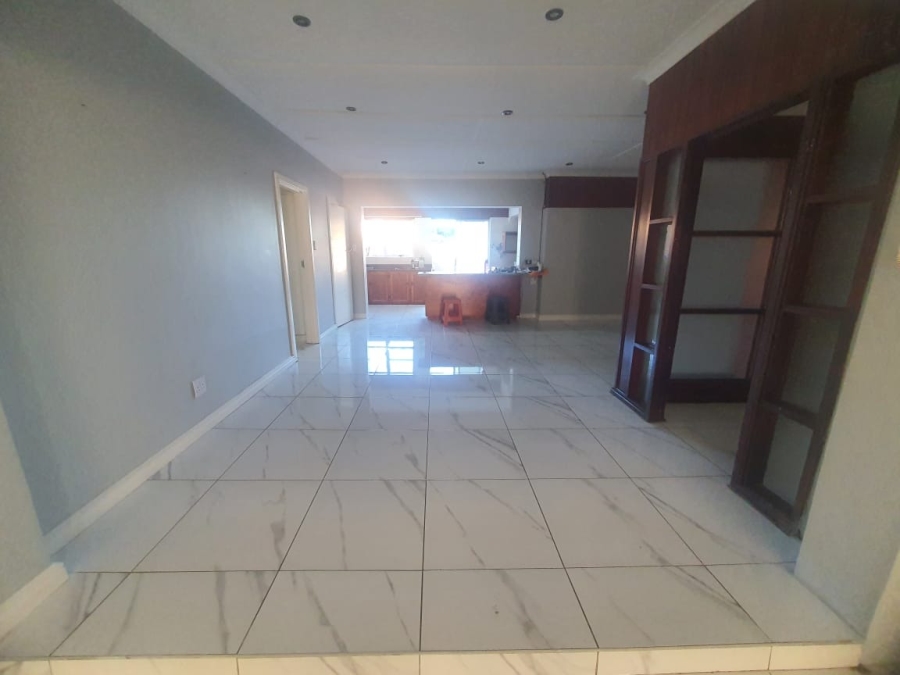 To Let 3 Bedroom Property for Rent in Beacon Bay Eastern Cape